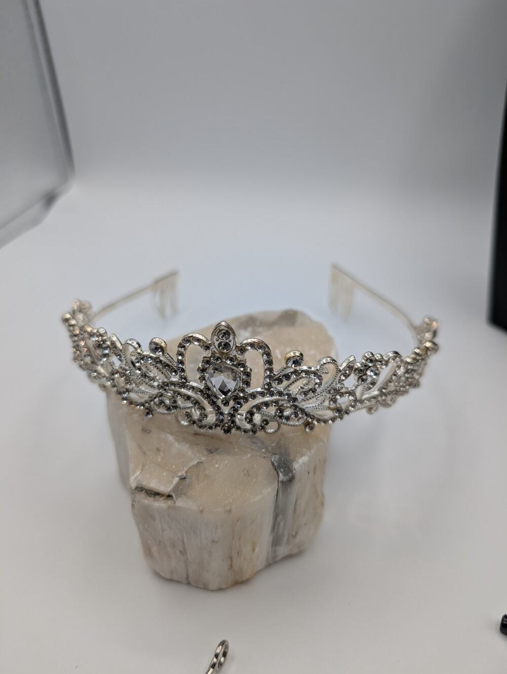 Elegant Silver Tone Rhinestone Tiara Headband Crown with Combs Wedding Prom